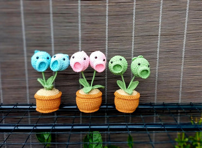 Kawaii Crochet Peashooter Plant: Gamer Desk Decor