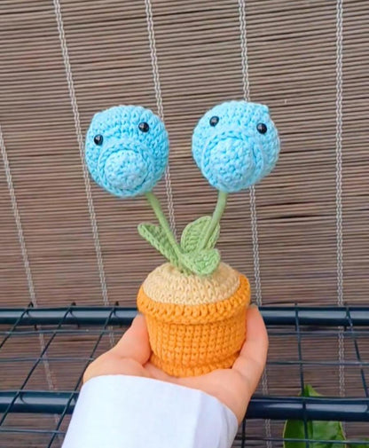 Kawaii Crochet Peashooter Plant: Gamer Desk Decor