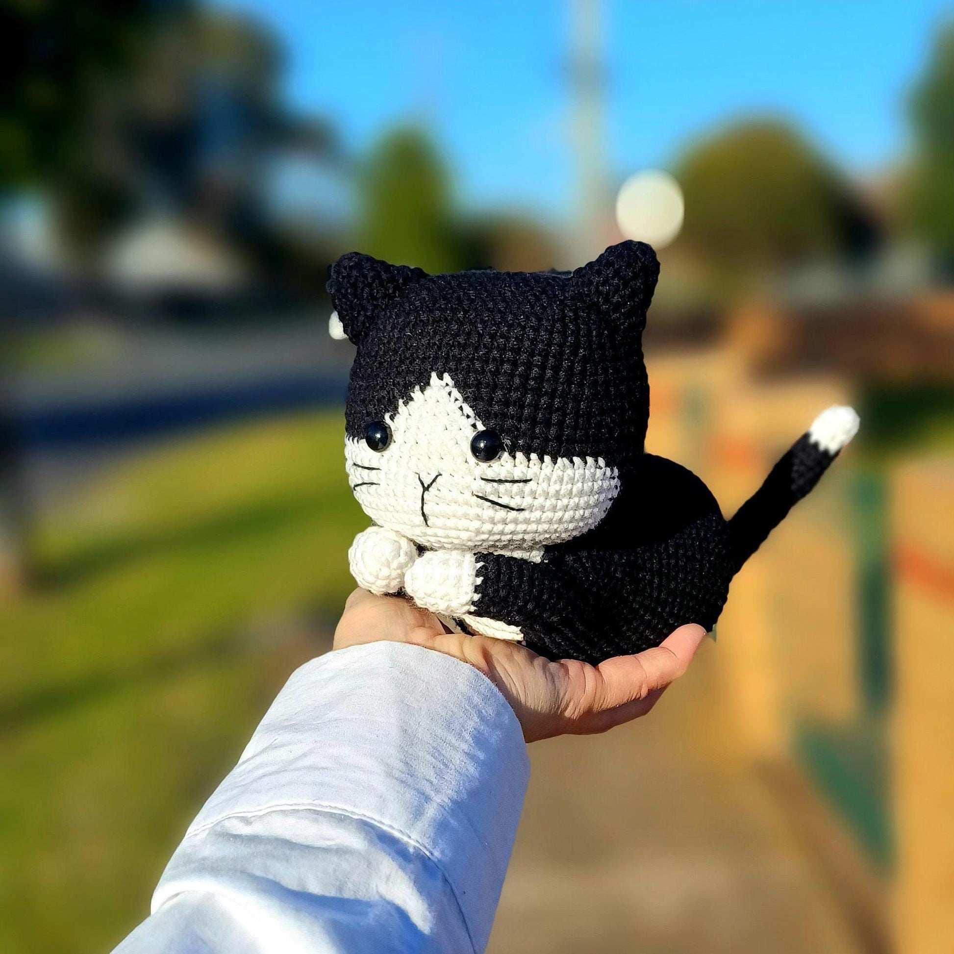 Crochet Tabby Cat Basket Plush Gift Cat Lovers Home Decor Pet Keepsake Handmade Amigurumi Soft Plush Cat Doll