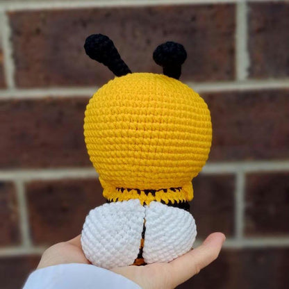 Crochet Bumblebee Plush with Heart, Handmade Amigurumi Bee