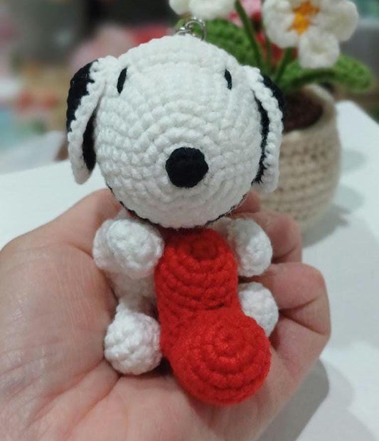 Handmade Crochet Snoopy Keychain: Peanuts Fan Gift
