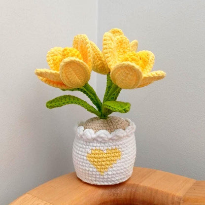 Crochet Tulip Mother's day Gift – 17 cm Handmade Flower with Love Heart Pot