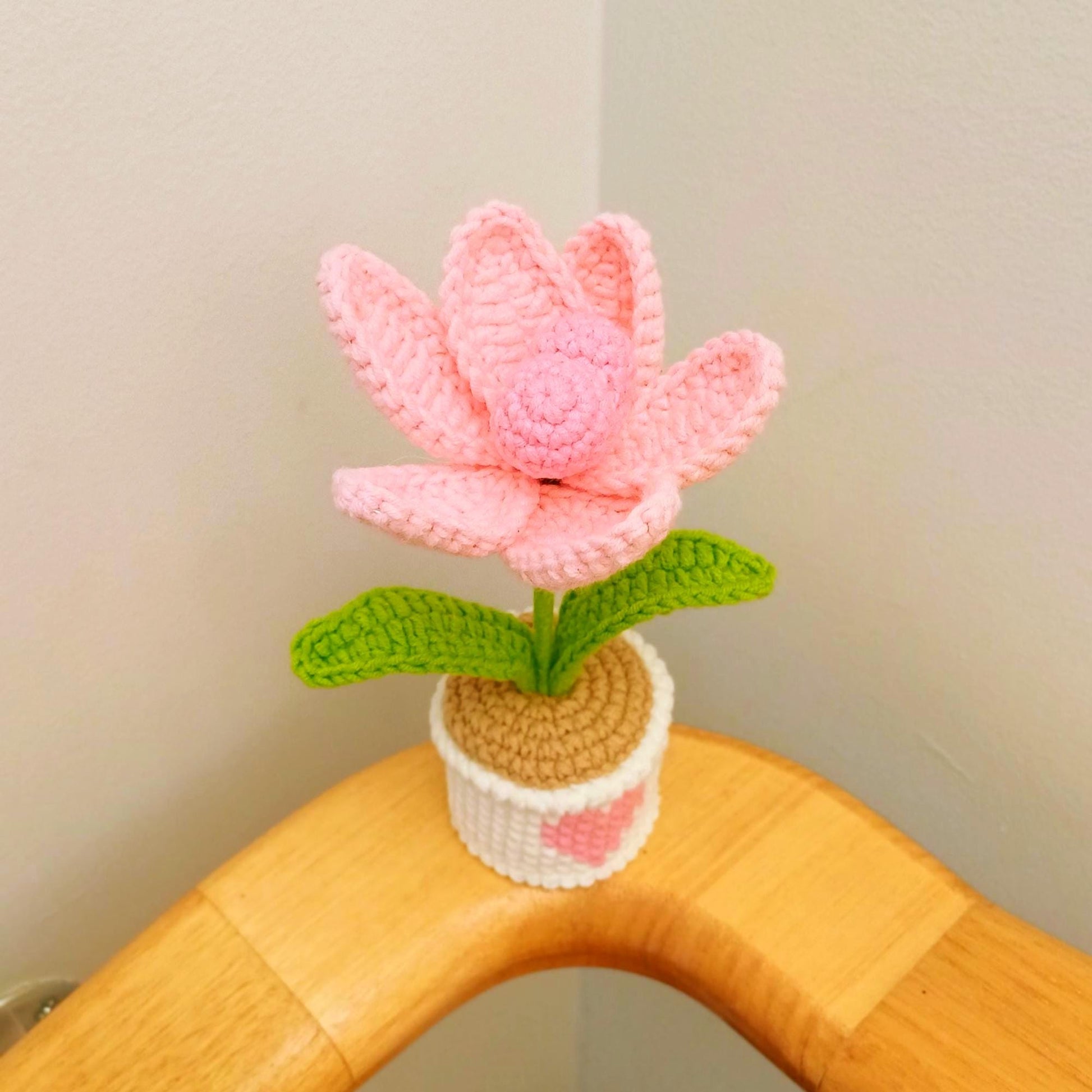 Crochet Tulip Mother's day Gift – 16 cm Handmade Flower with Love Heart Pot